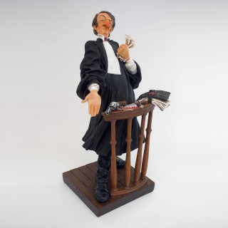 Скульптура "Адвокат"